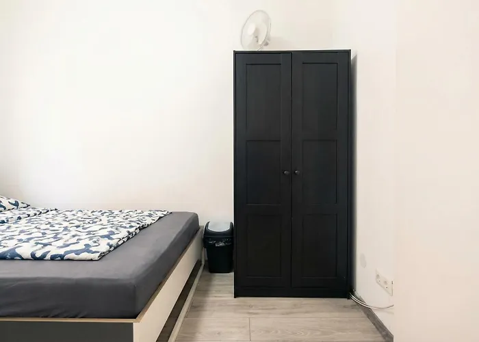 Διαμέρισμα 15 Min To Center - Affordable & Simple 5br With Wifi *