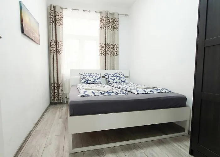 15 Min To Center - Affordable & Simple 5br With Wifi Βιέννη
