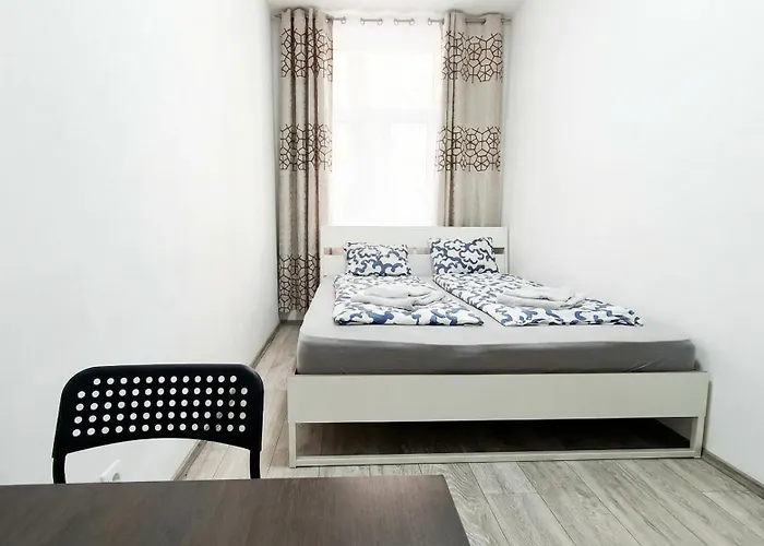 Διαμέρισμα 15 Min To Center - Affordable & Simple 5br With Wifi *
